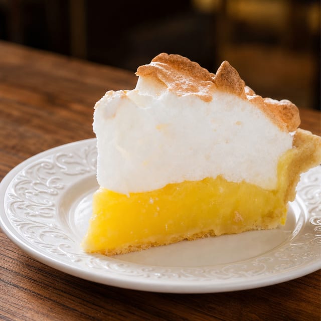 Lemon meringue - Slice.