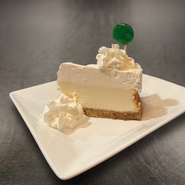 Keylime cheesecake.