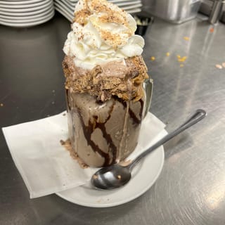 Reese's peanut butter shake